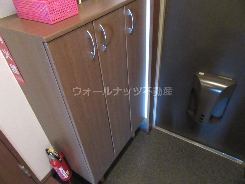 シューズボックス