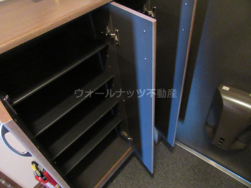 シューズボックス