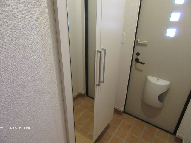 シューズボックス